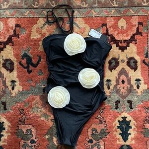 Gianni Bini Solid Rosette Asymmetrical Ruched Cut-Out One Piece Swimsuit size M